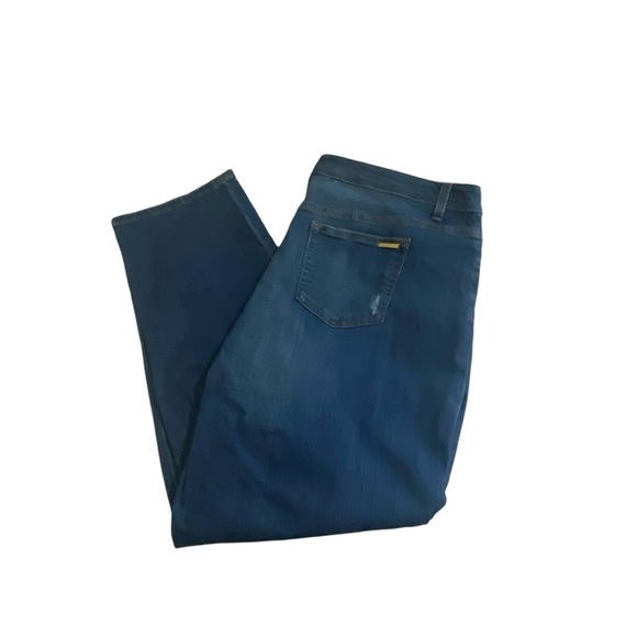 Michael Kors Distressed‎ Boyfriend Jean - Picture 6 of 10